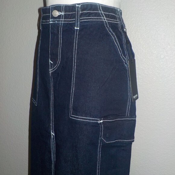 TRUE RELIGION WOMENS SIZES CARGO DARK WASH WHITE TOP STITCHED MAXI DENIM SKIRT - Picture 2 of 11